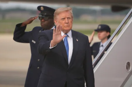 Trump: US, Venezuela enter deal for oil reserves